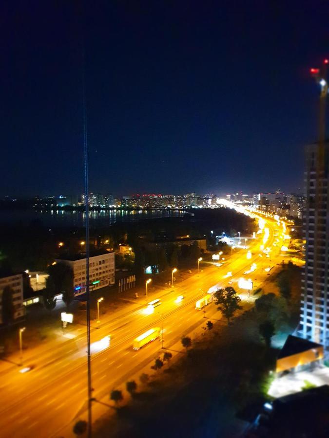 Олімпік Парк, 5Хв Від М Бориспільська, Завжди Є Світло, Генератор В Будинку! Kyiv Exterior foto